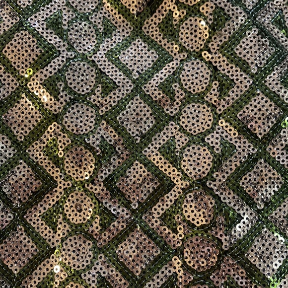 Banana Republic size 4 sequin miniskirt like NEW - Picture 3 of 5